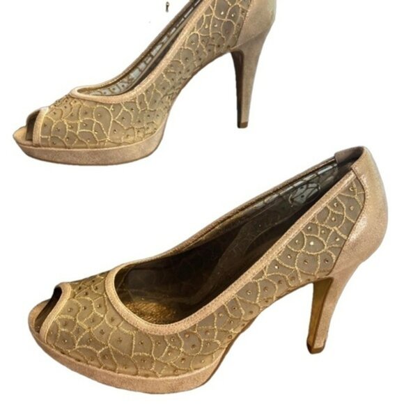 New Adrianna Papell Foxy Gold Sterling heels - Picture 1 of 7
